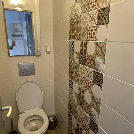 Apartment T3 Duplex Avec Terrasse, Parking Et Wi-fi Au Port - Fr-1-723-38 Agde