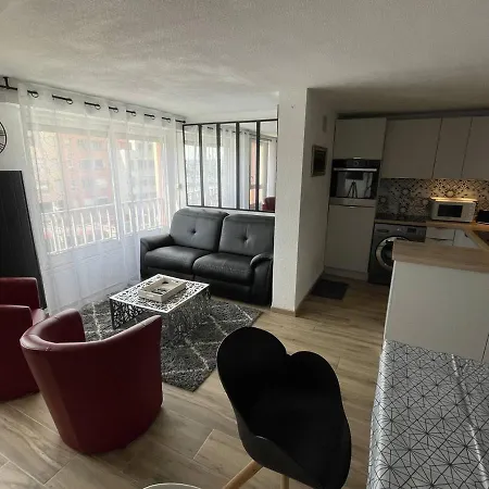 Apartment T3 Duplex Avec Terrasse, Parking Et Wi-fi Au Port - Fr-1-723-38